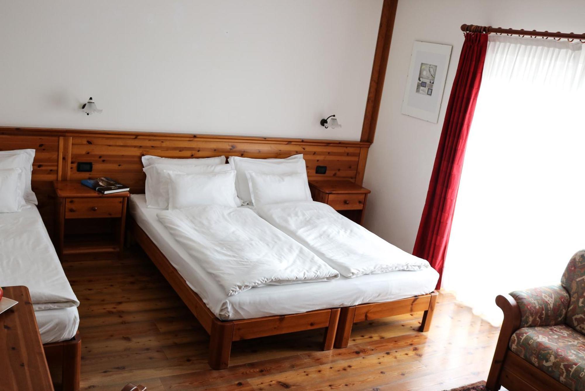 סלבה די קדורה Hotel Garni Civetta מראה חיצוני תמונה