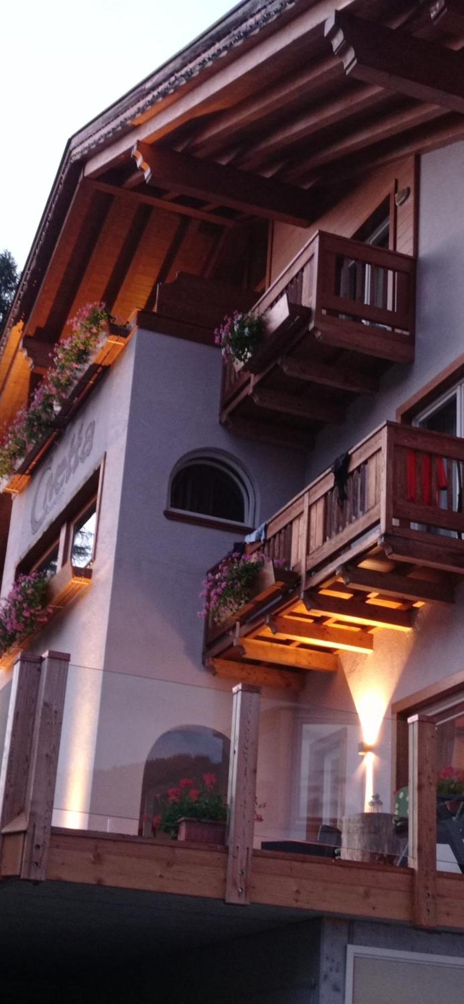 סלבה די קדורה Hotel Garni Civetta מראה חיצוני תמונה