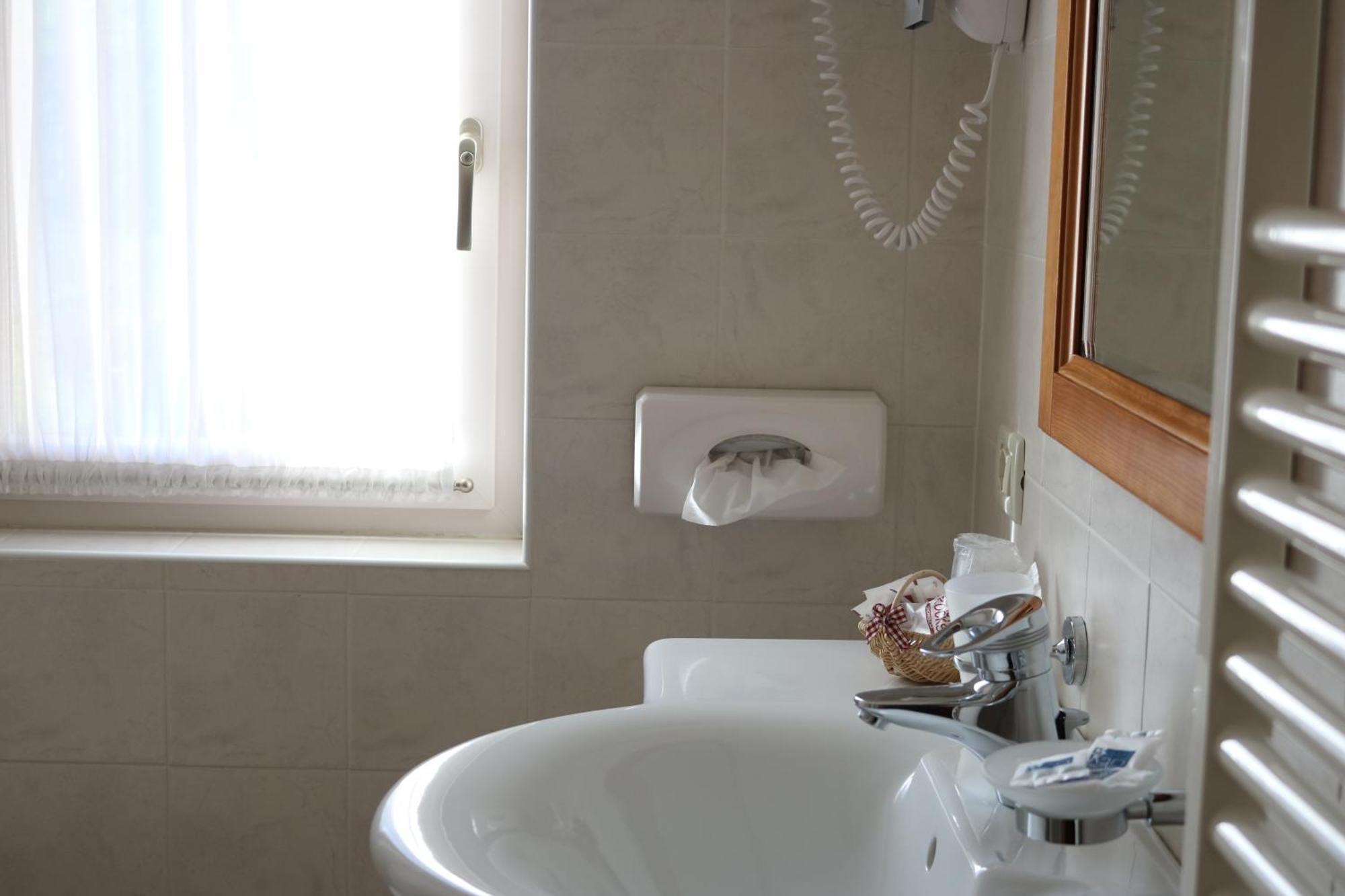 סלבה די קדורה Hotel Garni Civetta מראה חיצוני תמונה